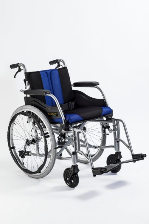 Легкая инвалидная коляска из алюминия